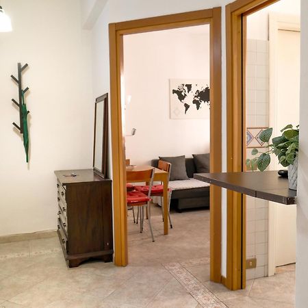 Modern 1 Bedroom Near Metro Roma Esterno foto
