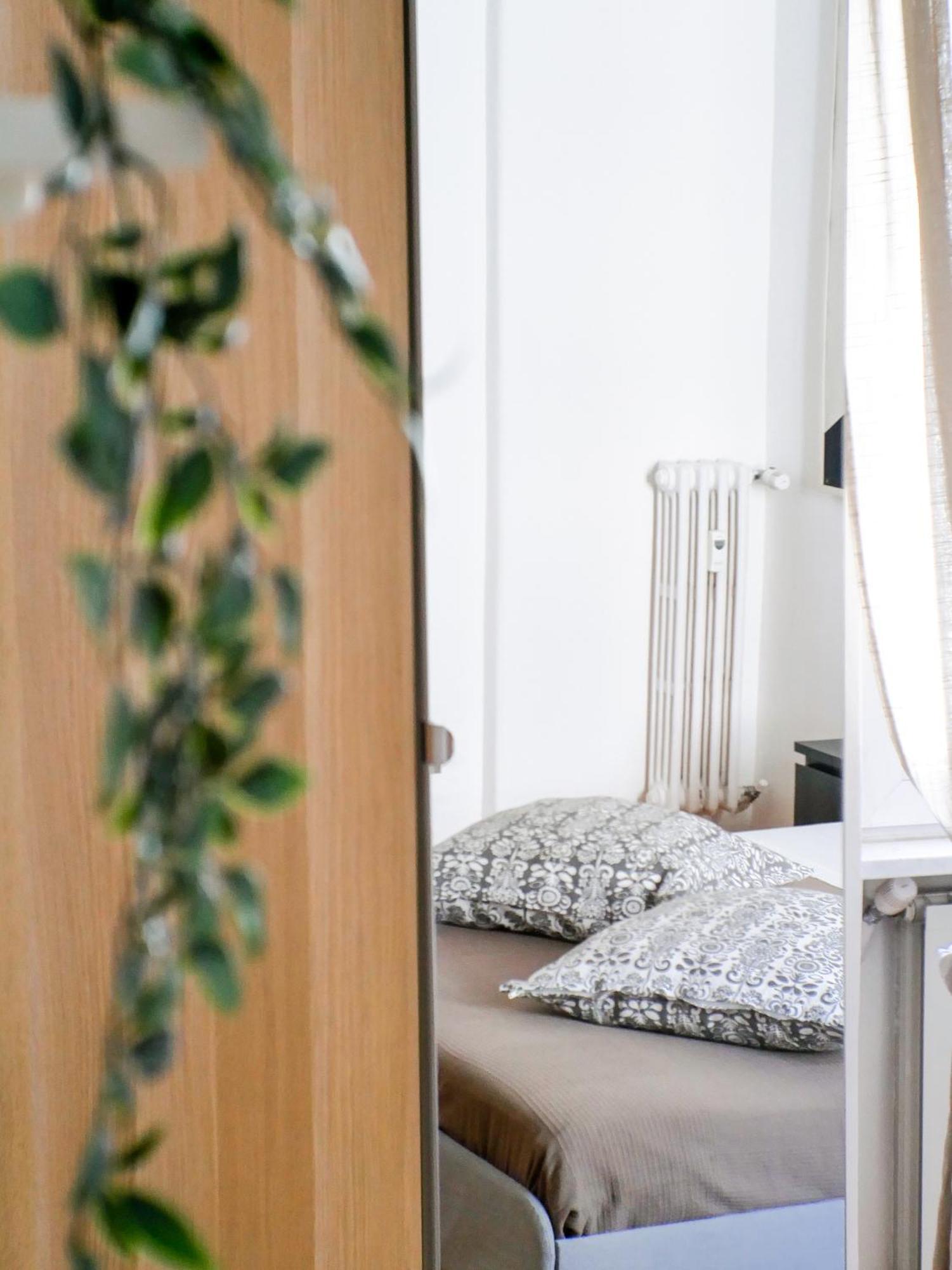 Modern 1 Bedroom Near Metro Roma Esterno foto